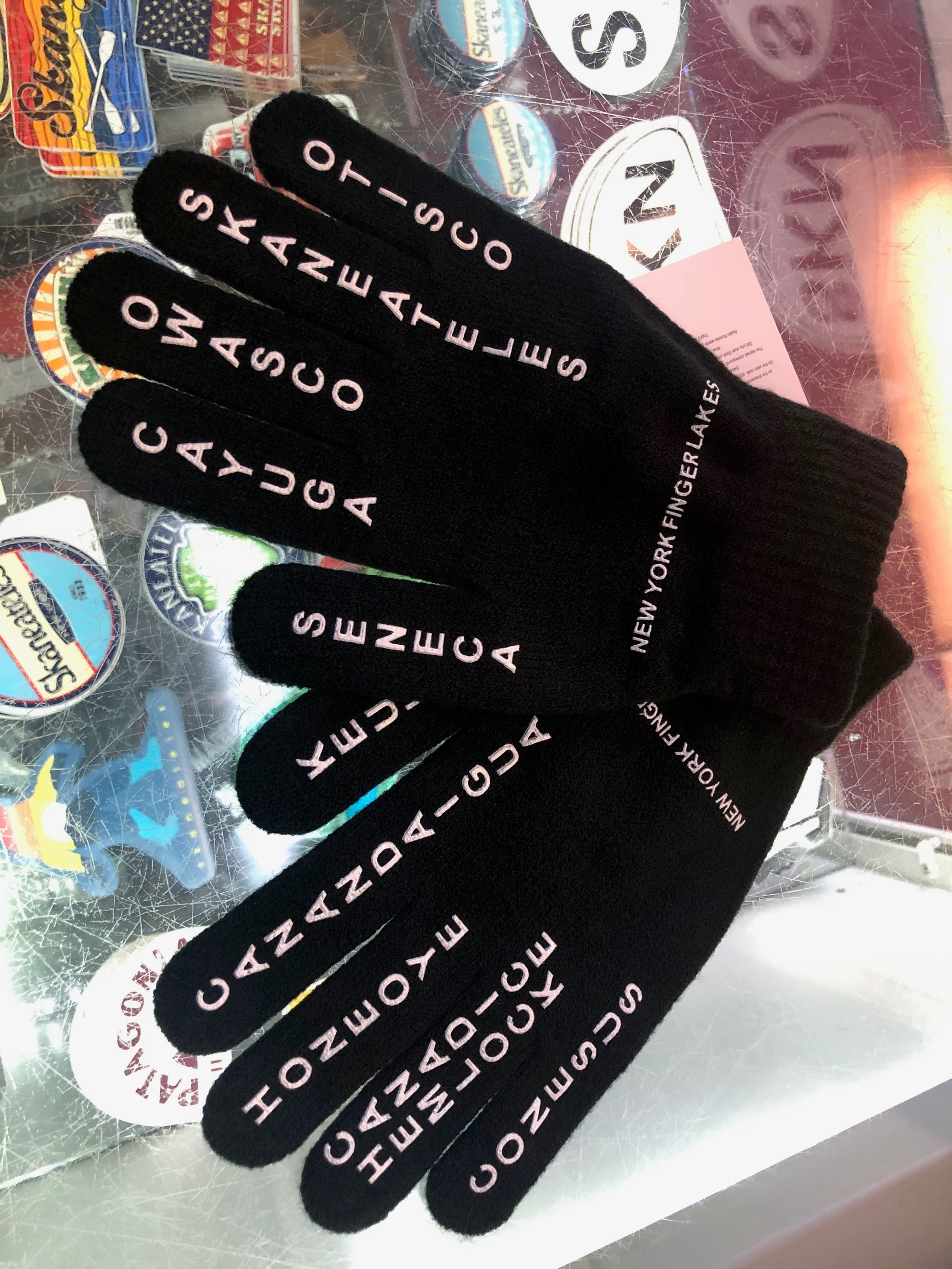 Finger Lakes Gloves - Black